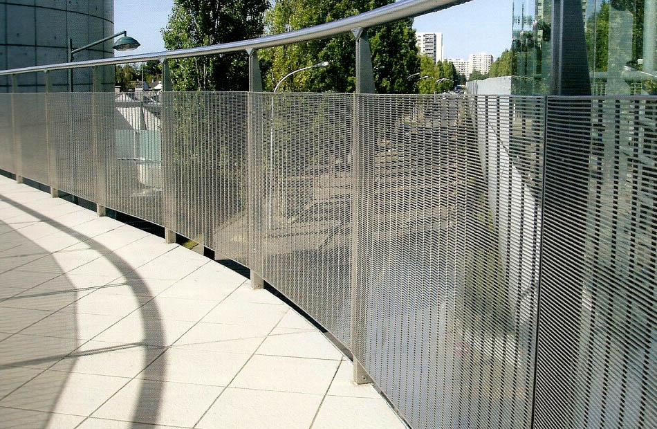 Wedge wire grille balustrades provide a contemporary solution for modern innovation