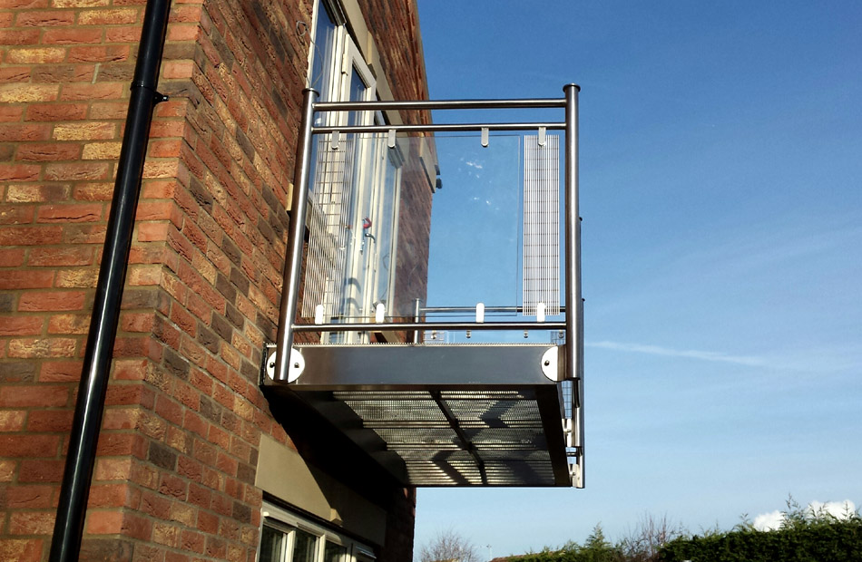 Wedge wire balconies - designed, built and installed to UK Building Control Regulations